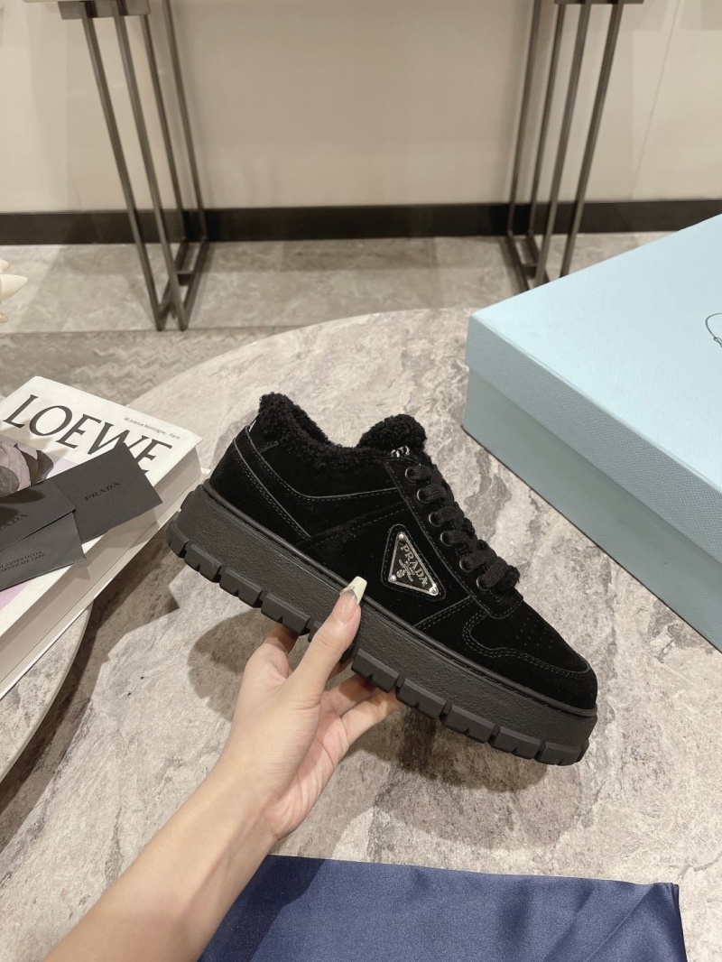 Pra*a sneakers